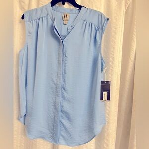 Worthington sleeveless button down top size medium